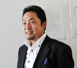 モバイルバリュージャパン株式会社　代表取締役　野下 義幸