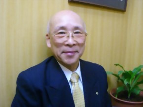 東産業株式会社　代表取締役社長　河村 勝弘
