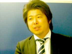 株式会社グローバンス　代表取締役社長　坂出 雷太